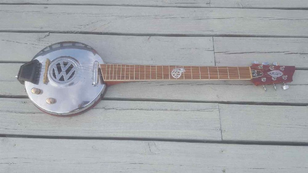 Når man nu kun har små stykker træ, så må man jo improvisere